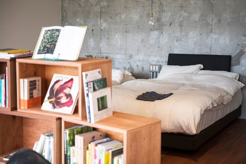 “本との出会い”をテーマに掲げたブックホテル 箱根本箱 が誕生