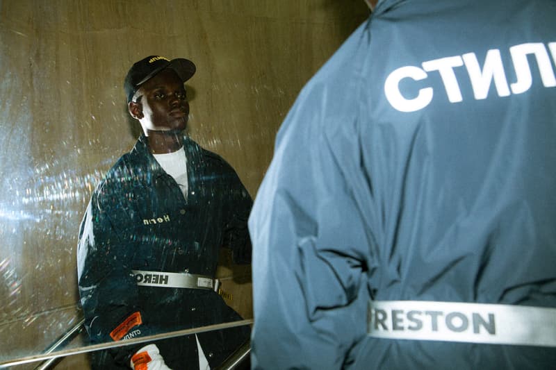 Heron Preston 2018年秋冬コレクションを紐解く HBX の最新エディトリアル ヴァージルやカニエも実力を認めた次世代ストリートの雄にフィーチャー SSENSE エッセンス Heron Preston ヘロン プレストン Kanye West カニエ・ウェスト Virgil Abloh ヴァージル・アブロー HBX ロングスリーブTシャツ アンクル丈ブーツ パイソンプリント ウエストバッグ ミリタリー ワーク HYPEBEAST ハイプビースト