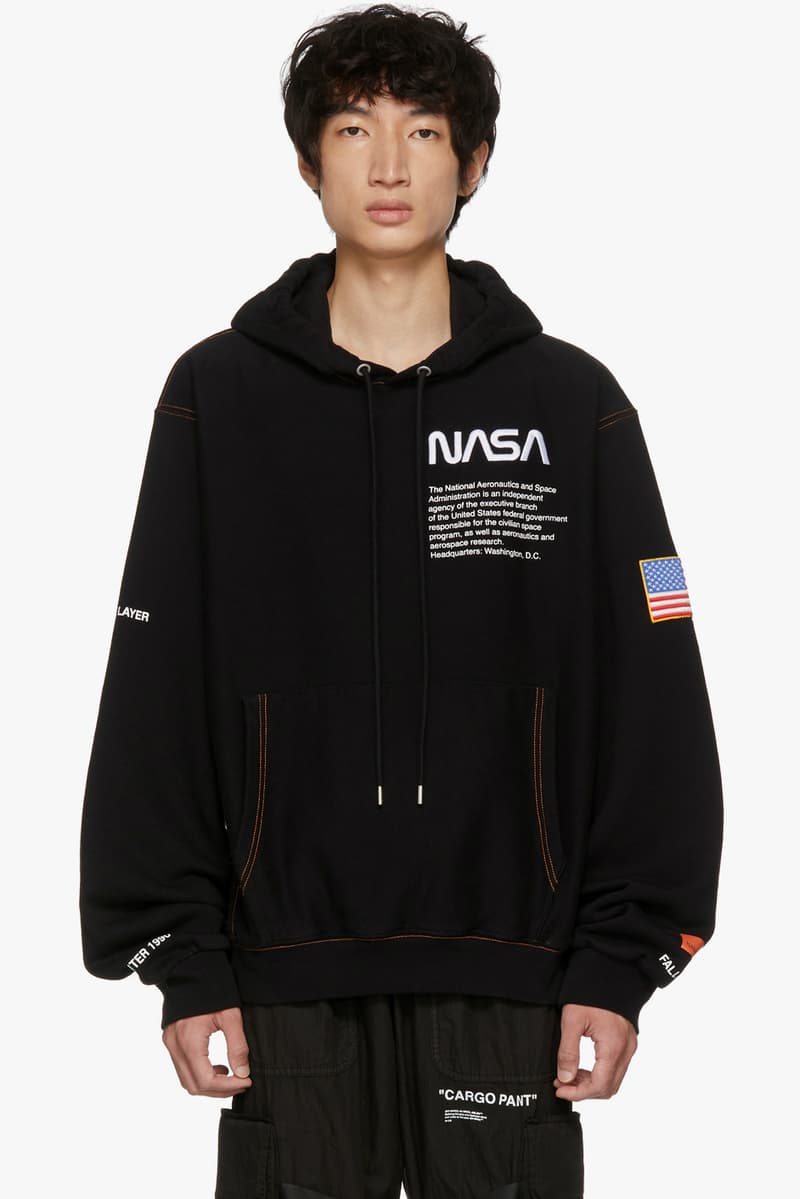 SSENSE が Heron Preston x NASA との別注アイテム2型をゲリラリリース “PUBLIC FIGURE”コレクションからセレクトした逸品を『SSENSE』カラーにアップグレート NASA アメリカ航空宇宙局 Carhartt WIP カーハート ワークインプログレス PUBLIC FIGURE Heron Preston ヘロン プレストン モントリオール SSENSE エッセンス ミッションステートメント フーディ スウェットパンツ HYPEBEAST ハイプビースト