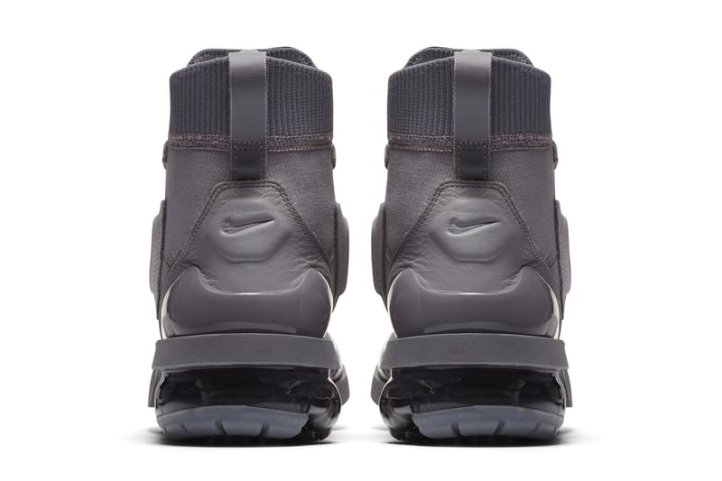 nike air vapormax light 2