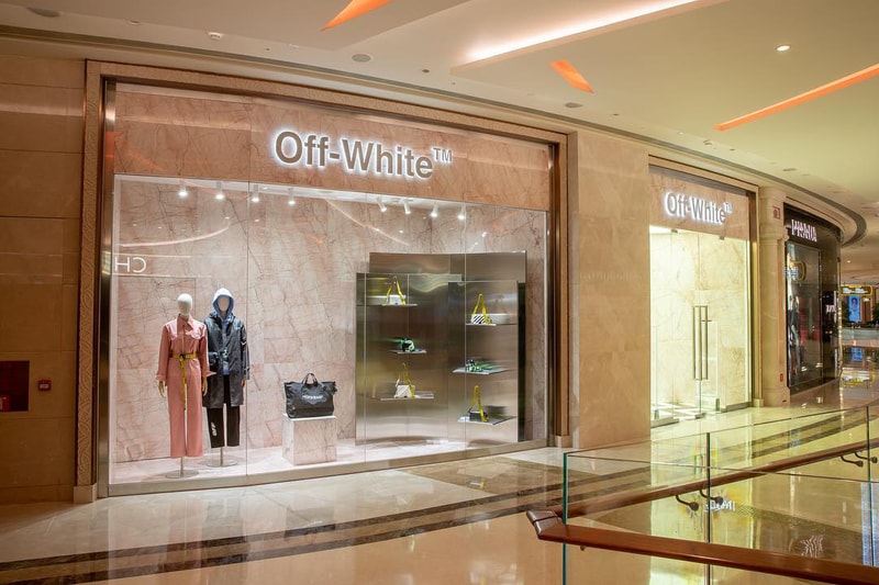 Off-White Macao store opening promenade shop mall virgil abloh july 20 2018 opening debut shop raffle Nike Zoom Fly Mercurial Flyknit 25 オフ ホワイト マカオ HYPEBEAST ハイプビースト