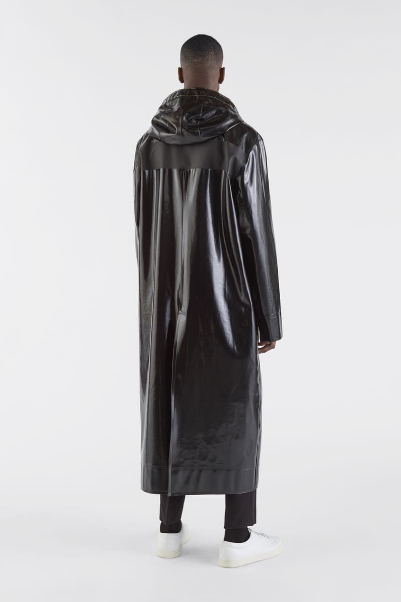 MARNI x Stutterheim より随所にこだわりを宿したコラボレインコート第3弾が登場 ステッチやパネリングなど〈MARNI〉らしい遊び心を宿した究極の雨具を今すぐチェック Stutterheim ストゥッテルハイム MARNI マルニ ゴム加工コットン オンラインストア HYPEBEAST ハイプビースト