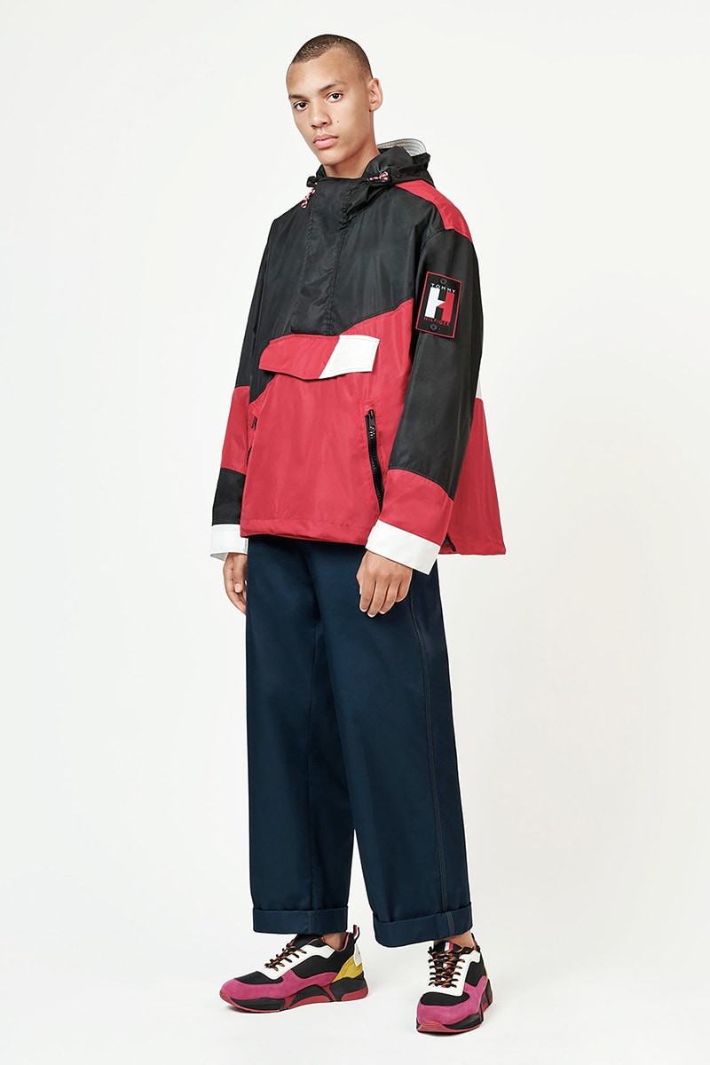 セーリング文化に敬意を表す Tommy Hilfiger 2019年春夏コレクション 古着ファンから絶大な人気を集める90年代のアーカイブに現代ストリートのエッセンスを注入