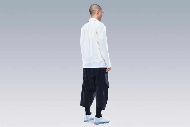 ACRONYM® よりデザイン性と実用性を兼備したテクニカルライダースジャケットが登場 テクニカルウェアの革命児が生んだ最新アウター”J68-S”をチェック NikeLab ACG Errolson Hugh エロルソン・ヒュー ACRONYM アクロニウム テクニカルライダージャケット J68-S HYPEBEAST ハイプビースト
