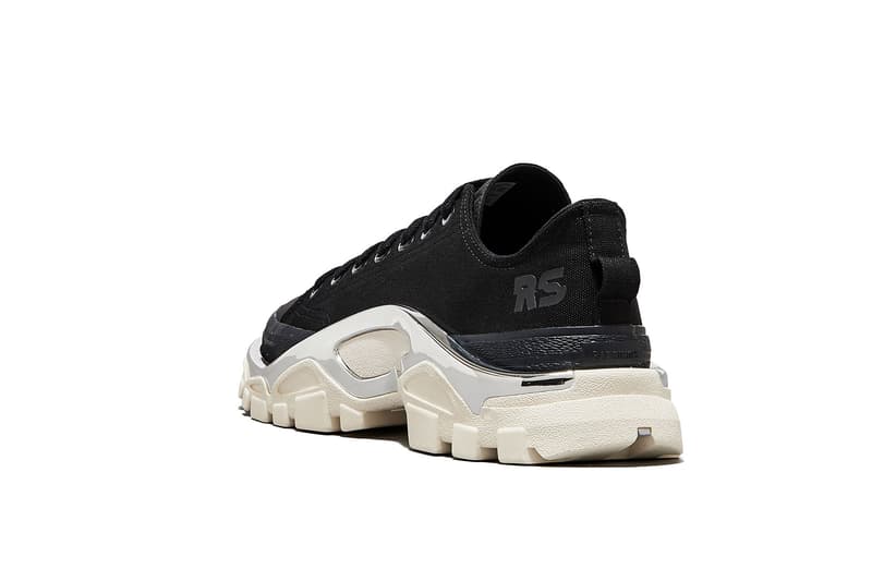 アディダス ラフシモンズ RS デトロイトランナー