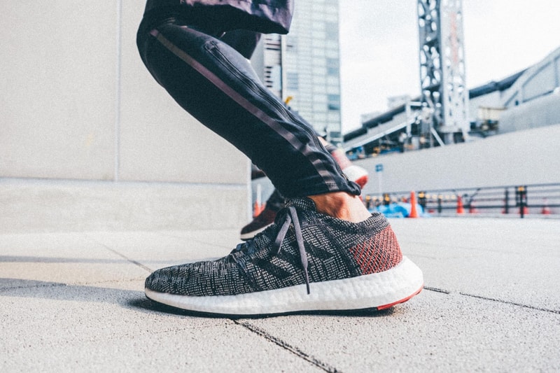シティランスタイルの新境地を切り開く adidas PureBOOST GO のオリジナルフォトストーリー 渋谷の街に潜むスリルと興奮をオンオフ双方のファッションスタイルで『HYPEBEAST』が激写 adidas running アディダス ランニング PureBOOST GO ピュアブースト ゴー ストリートランニング サーキュラーニットアッパー BOOST™フォーム ワイドラバーアウトソール 13,000円 アディダスオンラインショップ adidas Runners of Tokyo HYPEBEAST ハイプビースト