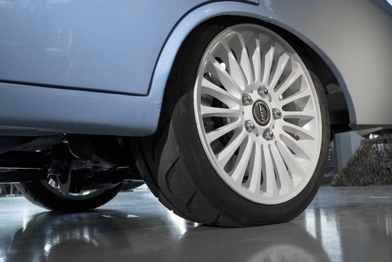 AK-47 露 ロシア ソ連 カラシニコフ社 電動 EV 自動車 スーパーカー Kalashnikov HYPEBEAST ハイプビースト