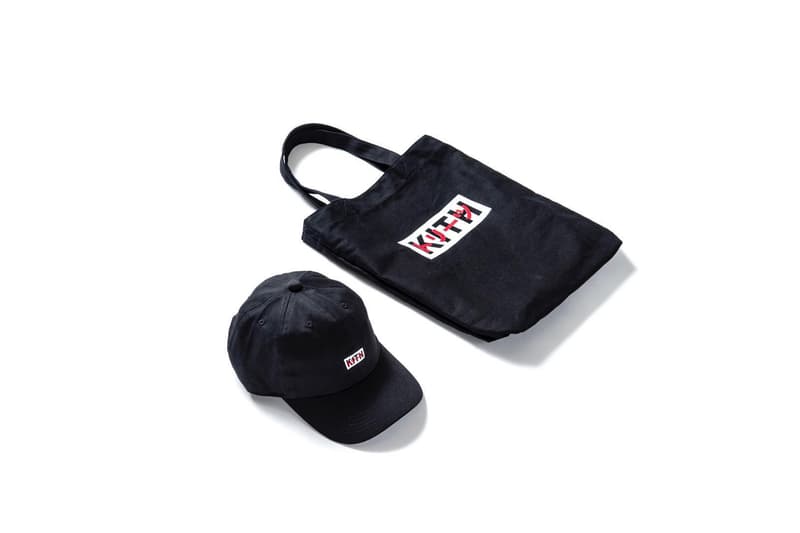 Kith Treats Tokyo がオープン1周年記念アイテムのティーザーを公開 1周年を記念する限定カプセルコレクションでは“トリーツ”の刺繍を施したフーディとTシャツが登場か 昨年8月25日（金）に渋谷の神南エリアにオープンした『Kith Treats Tokyo（キス トリーツ トウキョウ）』。オーナーであるRonnie Fieg（ロニー・ファイグ）の少年時代からの“夢”をカタチにしたこのシリアルバーは『KITH』にとって初めての国外出店であり、期間限定商品のみならず、要所要所で『Kith Treats』の限定アパレルをリリースし、小さなスペースからグルメとファッションの二刀流で話題作りを行ってきた。  その『Kith Treats Tokyo』も、早くもオープンから1年を迎える。先日『HYPEBEAST』のInstagramでは2日間限定発売される1周年記念メニュー、アイスクリーム/ミルクシェイクをご紹介したが、@kithtreatstokyoではこの節目を記念するカプセルコレクションのティーザーが公開されている。その写真に映り込むのはブラックボディのフーディとTシャツで、『KITH』のボックスロゴの上には赤字で“トリーツ”の文字を刺繍。詳細は近日発表とのことなので、今週は彼らからのアップデートに注視する必要がありそうだ。  この機会に、Ronnieが『Kith Treats Tokyo』オープンの理由や今後の展望について言及したインタビュー記事もプレイバックしておこう。