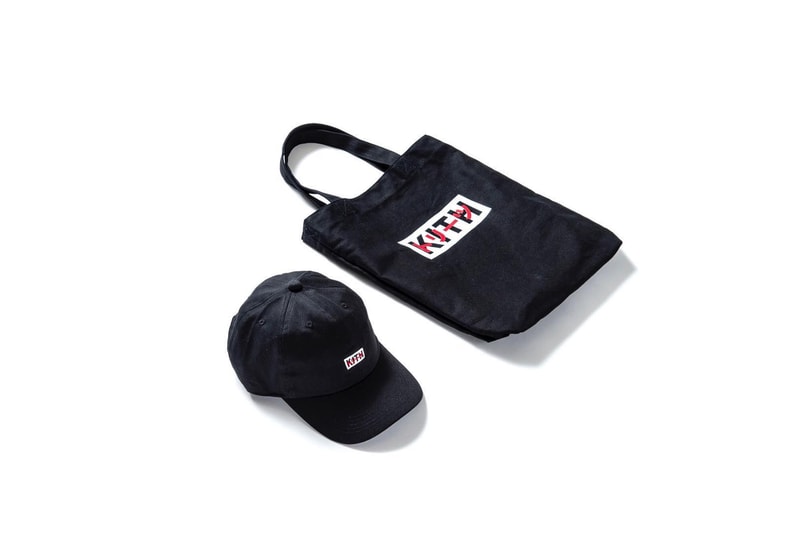 Kith Treats Tokyo がオープン1周年記念アイテムのティーザーを公開 1周年を記念する限定カプセルコレクションでは“トリーツ”の刺繍を施したフーディとTシャツが登場か 昨年8月25日（金）に渋谷の神南エリアにオープンした『Kith Treats Tokyo（キス トリーツ トウキョウ）』。オーナーであるRonnie Fieg（ロニー・ファイグ）の少年時代からの“夢”をカタチにしたこのシリアルバーは『KITH』にとって初めての国外出店であり、期間限定商品のみならず、要所要所で『Kith Treats』の限定アパレルをリリースし、小さなスペースからグルメとファッションの二刀流で話題作りを行ってきた。  その『Kith Treats Tokyo』も、早くもオープンから1年を迎える。先日『HYPEBEAST』のInstagramでは2日間限定発売される1周年記念メニュー、アイスクリーム/ミルクシェイクをご紹介したが、@kithtreatstokyoではこの節目を記念するカプセルコレクションのティーザーが公開されている。その写真に映り込むのはブラックボディのフーディとTシャツで、『KITH』のボックスロゴの上には赤字で“トリーツ”の文字を刺繍。詳細は近日発表とのことなので、今週は彼らからのアップデートに注視する必要がありそうだ。  この機会に、Ronnieが『Kith Treats Tokyo』オープンの理由や今後の展望について言及したインタビュー記事もプレイバックしておこう。