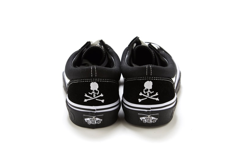 mastermind JAPAN x Vans Old Skool OG の先行リリースが決定 〈Vans〉が誇る不朽の名作にシンプルなアレンジを加えたコラボモデルの気になる販売先は……？ アメリカ西海岸のリアルなスタイルを提案する『CaliforniaDept.（カリフォルニアデプト）』の新宿ルミネエスト店が8月29日（水）に待望をリニューアルオープンを迎えるのだが、その新たな門出を祝して、〈mastermind JAPAN（マスターマインド ジャパン）〉x〈Vans（ヴァンズ）〉による新作コラボスニーカーが世界先行リリースされるという情報が舞い込んできた。Mountain Editionに次ぐベースモデルは、Made in U.S.Aだった80年代のOld Skoolのディテールを忠実に再現したV36 OG。ノーズの短さ、カーブしたステッチデザイン、インソールのレザー切り替えなど、現行とは違った魅力が詰まった一足に最大限の敬意を表した本作は、オリジナルの良さを損なわなぬよう、ミッドソールのエンボスやヒールの刺繍で〈mastermind JAPAN〉を象徴するブランディングをシンプルに施している。  注目のコラボモデルは『CaliforniaDept.』の新宿ルミネエスト店のリニューアルオープン日にあたる8月29日（水）より、17,000円（税抜）で発売開始。限定先行リリースということもあり、販売にはドレスコードやその他注意事項が設けられているので、購入をご検討の方はこちらをチェックしておくべし。  あわせて、『HYPEBEAST』が独占公開する無観客で行われた〈MASTERMIND WORLD〉のランウェイショーの舞台裏レポートもお見逃しなく。