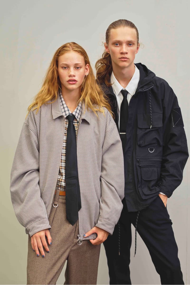 シャツやチェックパンツを活かした  monkey time のフレッシュなミックススタイル