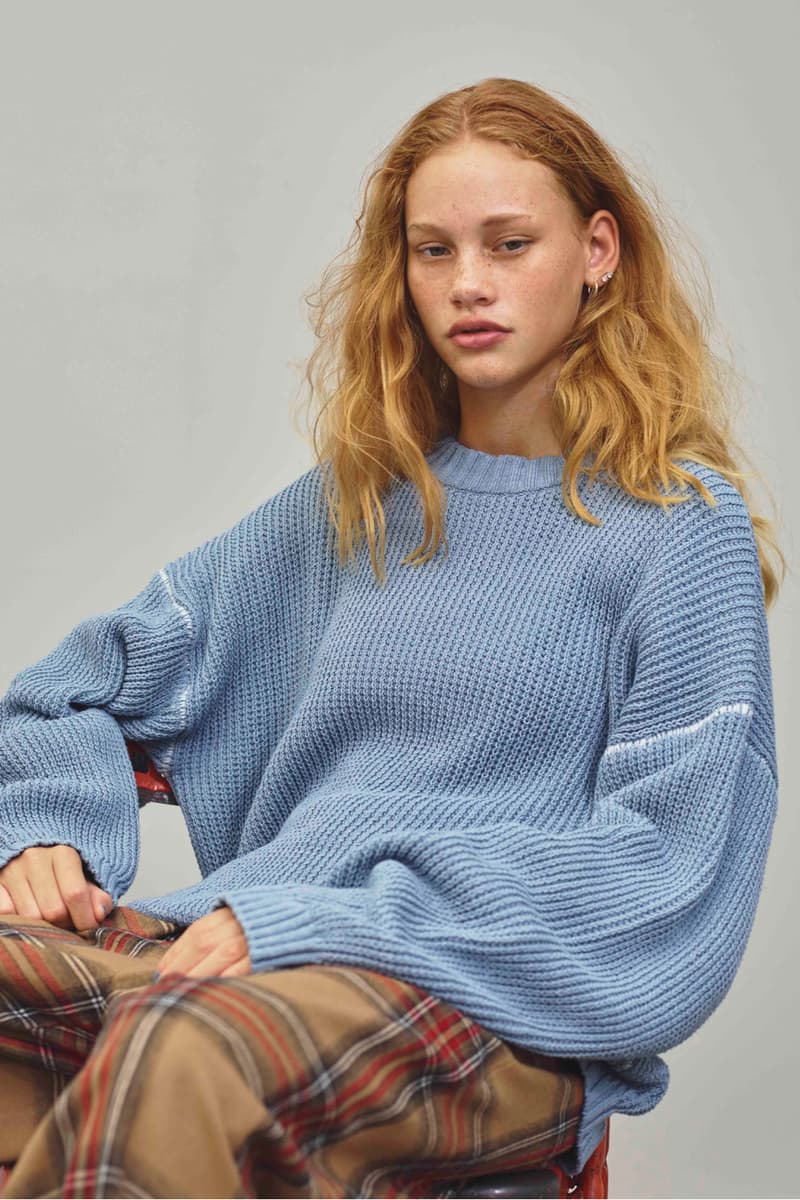 シャツやチェックパンツを活かした  monkey time のフレッシュなミックススタイル