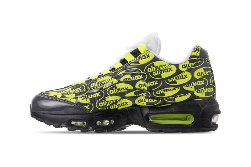 Nike が air max ロゴを総柄で散りばめた Air Max 95 の発売を準備中 小文字ロゴファン垂涎のインパクト抜群のAM95がリリース間近 スニーカーシーンにおける唯一無二のトピックメーカー〈Nike（ナイキ）〉は、実験的な動きを継続している。日本のスニーカーブームの火付け役として今なおストリートで絶大な人気を誇るAir Max 95だが、新作には“air max”のロゴを全面にプリント。その迫力のあるデザインはもちろんだが、AM95を象徴する“Neon”のカラーパレットを採用しているところが憎く、小文字ロゴファンのヘッズは湧き出る購買意欲を抑制することの方が難しいのではないだろうか。  総柄のAir Max 95はまもなく一部取扱店舗および『NIKE.COM』にストックされるとのことなので、アップデートをお見逃しなく。  ちなみに、爆発的ヒットが予想されるAir VaporMax 95 “Neon”の国内リリース情報はもう入手済み？