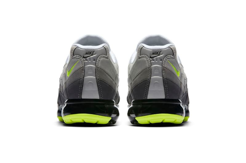 Nike が Air VaporMax 95 “Neon” の国内発売に関する公式情報を解禁 スニーカーシーンに絶え間なくトピックを提供する〈Nike(ナイキ)〉と言えば、Virgil Abloh(ヴァージル・アブロー)や〈COMME des GARÇONS(コム デ ギャルソン )〉など、即完必至のコラボモデルなどに注目が集まりがちだが、Air Max 95とAir VaporMaxのマッシュアップモデル、Air VaporMax 95は間違いなくそれらに匹敵するほど入手困難な一足になるだろう。 このリリースが待望されているモデルについて、遂に『SNKRS』が情報を更新。真のOGカラーとして今なお絶大な人気を誇る“Neon”を纏った一足は“It’s’ Electric”と名付けられ、8月16日(木)午前9時より発売開始、価格は24,840円(税込)となるようだ。 あわせて、1980年代後半から1990年代初頭を象徴するAir Jordan 1、Air Jordan 3、Air Alpha Force Lowの3足を掛け合わせた〈Just Don(ジャスト ドン)〉x〈Jordan Brand(ジョーダン ブランド)〉によるAir Jordan Legacy 312もお買い逃しのないように。