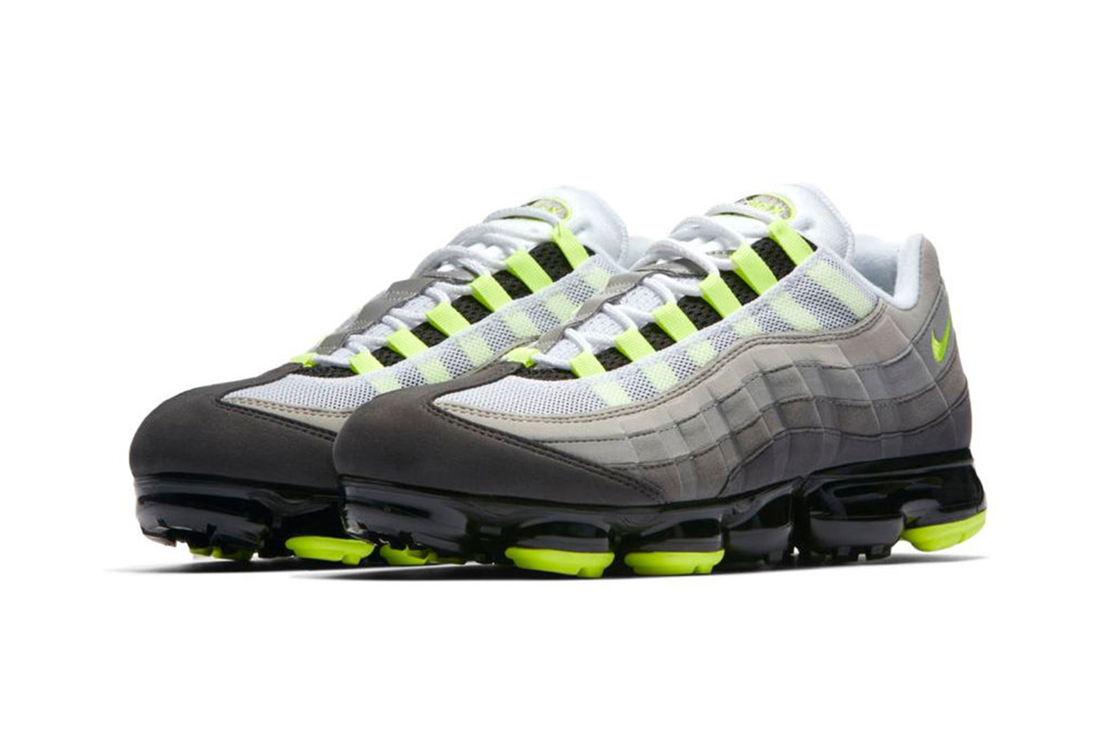 見逃したくない今週のリリースアイテム 5 選(2018|8/13~8/19)ヘッズが待ちに待ったAir VaporMax 95 “Neon”や〈Supreme〉2018年秋冬コレクションがデリバリー開始 HYPEBEAST ハイプビースト
