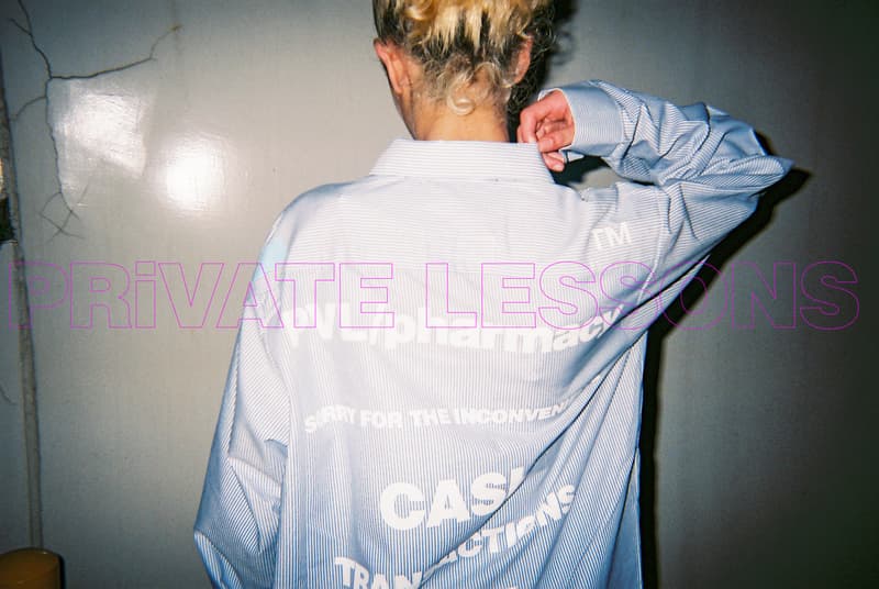 未だ謎多きグラフィックレーベル PRiVATE LESSONS が最新コレクションをゲリラリリースすることが判明 転売文化への皮肉や風俗店での出来事に着想を得たグラフィックを手刷りでプリントしたユーモアに溢れるアイテム9型が登場する模様 去年の夏、『monkey time（モンキータイム）』のオンラインとSNSのヴィジュアルをジャックし、鮮烈なデビューを飾った〈PRiVATE LESSONS（プライベート レッスンズ）〉。編集部でもその後Instagramなどを徘徊したが、アカウントの発見はもちろん、全貌を掴むヒントのひとつさえも見つけることができず、わかっていることはニューヨーク、ロサンゼルス、パリ、そして東京、韓国など、世界各国に点在するアパレルデザイナーやグラフィックデザイナー、ラッパー、建築家といった多種多様な覆面クリエイターがアイデアを持ち寄り、皮肉っぽい“イマ”の気分を各々グラフィックとして落とし込む今の雰囲気を反映したグラフィックレーベルということのみである。  その〈PRiVATE LESSONS〉が、再びゲリラ的に最新コレクションをリリースするという情報を入手。今回は同レーベルを象徴するPHARMACY MERCHロゴをL/S Tシャツやフーディを豊富なカラーバリエーションで展開するほか、日本春画をベースにサイバーパンクや80年代風のヴェイパーウェイヴを連想させるL/S Tシャツ、リセール市場への皮肉を込めた“まぁまぁレア”というメッセージを肉の焼き加減にかけたTHE PERFECT MEDIUM RARE Tシャツ、そしてグラフィックデザイナーが日本の風俗店などのやる気のない店員に驚いたという逸話から生まれたOPENING HOURS L/S Tシャツなど、ユーモアたっぷりのアイテムが多数登場するようだ。  その他にも〈RED KAP〉ボディのジャケット＆トラウザーなどをエンプロイウェア風に仕上げたセットアップなど、インクジェットではなく手刷りにこだわった全9型で構成される〈PRiVATE LESSONS〉の最新コレクション。日本国内では『monkey time』、『BEAUTY & YOUTH』、『Wonder mountain』、そして〈MAGIC STICK（マジック スティック）〉の旗艦店『M.S.C.S』にて8月下旬より発売開始予定とのことなので、各ストアからのアップデートをお見逃しなく。