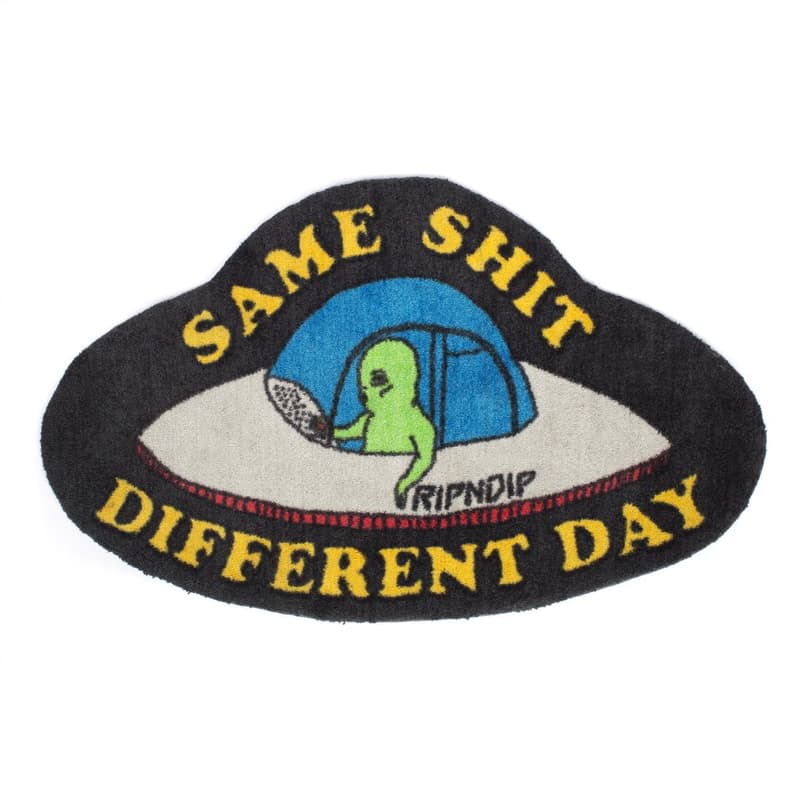 LA発のシュール系スケートレーベル RIPNDIP が原宿でポップアップを開催 新作アイテムをいち早く購入できる空間では本国同様の店内インスタレーションを再現 2009年にロサンゼルスでスタートした〈RIPNDIP（リップンディップ）〉は、スケートスポット（ストリート）で技をMakeしてすぐにその場を去るという意味を持ち、スケートカルチャーの発展とともに成長してきたブランド。アイコンである中指を立てたネコを中心に、カラフルでポップな色合いとシュールなイラストは全世界でカルト的な人気を獲得している。  その〈RIPNDIP〉が『JOURNAL STANDARD（ジャーナル スタンダード）』のサポートの下、原宿『THE SHARE』でポップアップを開催。今回はお馴染みのネコはもちろんのこと、歴史ある日本の某コレクションブランドをサンプリングしたグラフィックなど、ユニークな新作Tシャツが多数登場するほか、キャップ、スニーカー、ぬいぐるみを含むアクセサリーも充実のラインアップ。また、会場では本国同様の店内インスタレーションを再現し、初日にはDiplo（ディプロ）の拡散で火がつき『88Rising』にもフックアップされた日本のヒップホップユニット、ゆるふわギャングがインストアライブを開催する。  開催期間は8月3日（金）から同月19日（日）まで。ポップアップに備えて、上のフォトギャラリーから取扱商品を予習しておこう。  あわせて、Gosha Rubchinskiy（ゴーシャ・ラブチンスキー）が手がける〈PACCBET（ラスベート）〉の最新コレクションや、〈adidas Skateboarding（アディダス スケートボーディング）〉の最新クリップ“20|50”など、スケートに関連するその他のトピックもチェックしてみてはいかがだろうか。