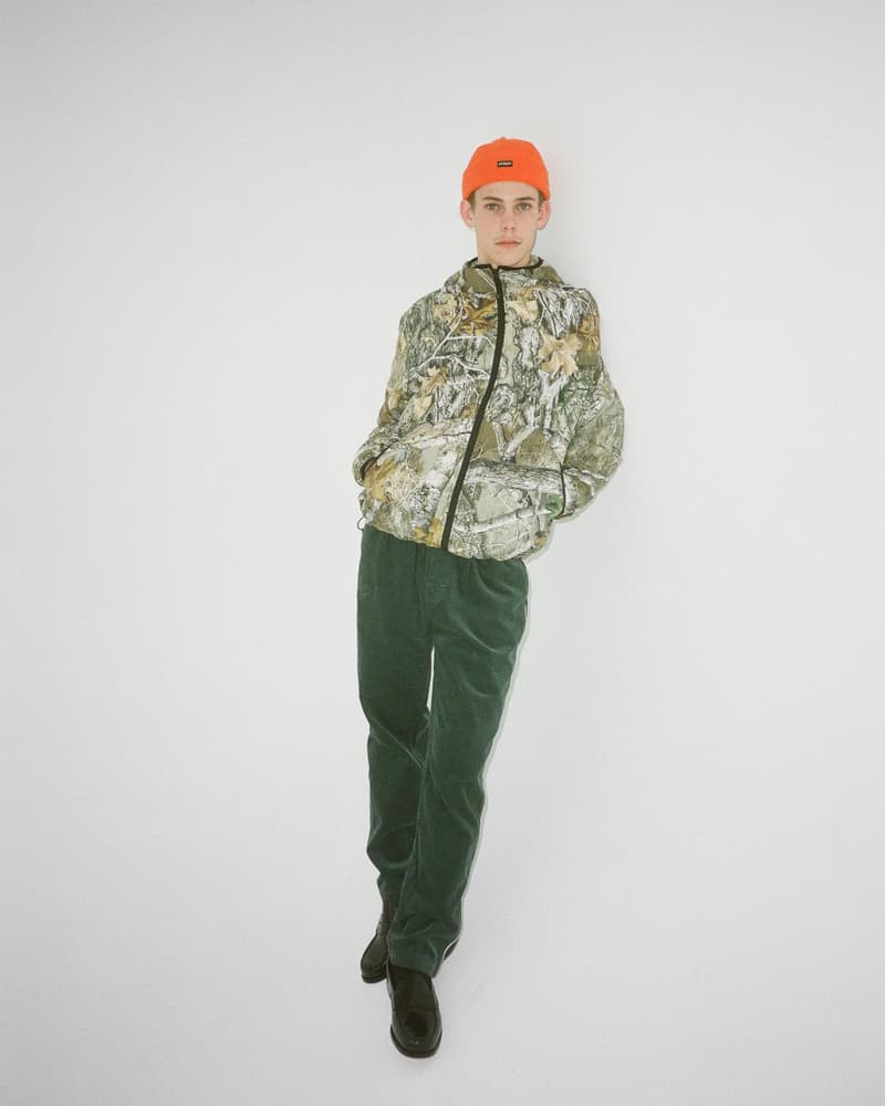  STÜSSY より大胆な柄使いが目を引く2018年秋ルックブックが到着 ステューシー