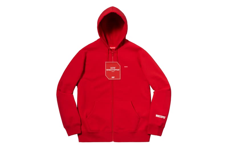 Supreme 2018年秋冬コレクション スウェット BOXロゴのクルーネックにGORE® WINDSTOPPER®のパーカーなど、他のカテゴリーに負けず劣らずなアイテム構成に