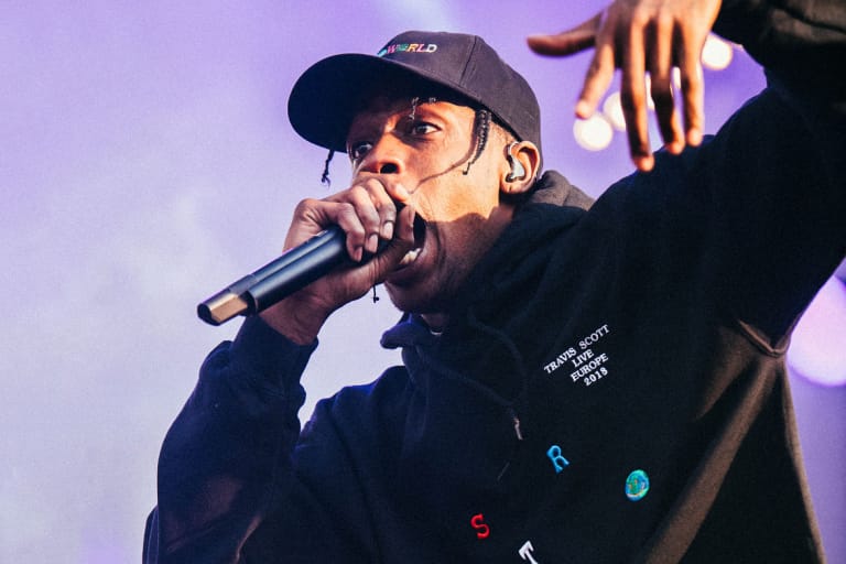 Travis Scott が24時間毎に販売アイテムが変わる『AstroWorld』のマーチコレクションをリリース