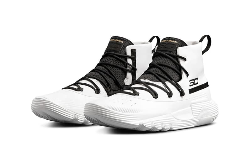 ステフィン・カリーの新モデル Under Armour SC 3ZER0 Ⅱ から新色が続々登場 初代モデルのDNAを継承し、PEのディテールを組み込んだ〈Under Armour〉の意欲作  〈Under Armour（アンダー アーマー））の看板選手、Stephen Curry（ステフィン・カリー）の新たなシグネチャーモデルとしてベールを脱いだSC 3ZER0 IIより、続々と新色がデリバリーされている。同フットウェアは、Maxpreneを用いた立体成型のアッパーが快適な履き心地と通気性をもたらし、クモの巣上に繋がったシューレースが足を包み込んでロック。また、ミッドソールを侵食するかのように巻き上がったアウトソールがあらゆる方向に対してグリップ力を発揮するほか、マイクロGとかかと部分に仕込まれたチャージドクッションを掛け合わせた二重構造のソールが、ソフトで快適な履き心地と爆発的な反発力を提供してくれる。  上のフォトギャラリーにある各種新色は、まもなく日本国内でも展開されるはず。果たして、Curryの来日時にまでにデリバリーされるのか。〈Under Armour〉からのアップデートに期待しよう。