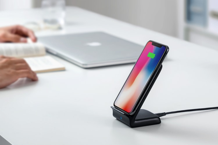 Anker より新型 iPhone 計3機種にも対応するスタンド型ワイヤレス急速充電器が登場