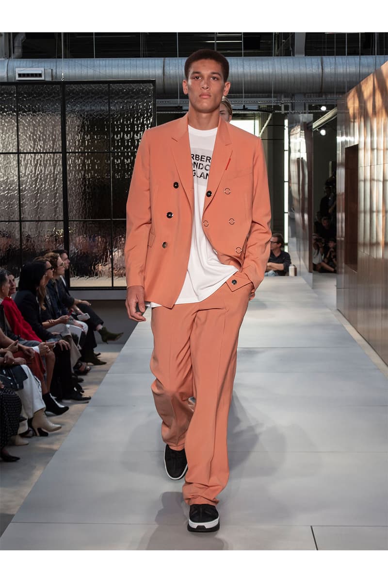 Burberry がリカルド・ティッシのデビューとなる2019年春夏ランウェイを開催 バーバリー ハイプビースト HYPEBEAST Riccardo Tisci