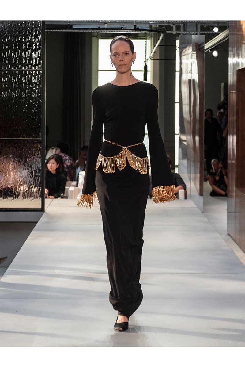 Burberry がリカルド・ティッシのデビューとなる2019年春夏ランウェイを開催 バーバリー ハイプビースト HYPEBEAST Riccardo Tisci