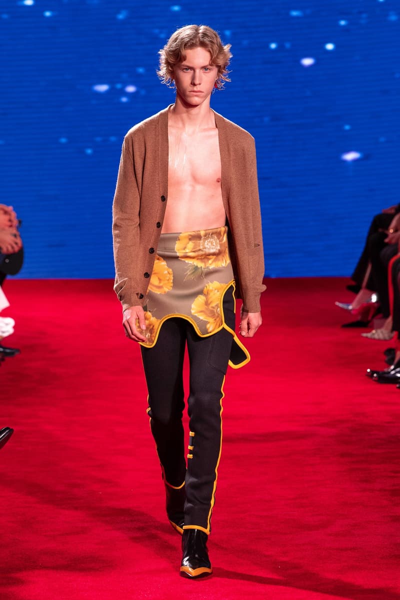 水も滴るテーラードスタイルを構築した CALVIN KLEIN 205W39NYC の2019年春夏コレクション 元祖ホラー映画『JAWS』と青春恋愛映画『卒業』から着想を得たラフ・シモンズの最新ランウェイを全部見せ Raf Simons ラフ・シモンズ CALVIN KLEIN 205W39NYC Steven Spielberg スティーヴン・スピルバーグ JAWS ジョーズ 卒業 ウェットスーツ HYPEBEAST ハイプビースト