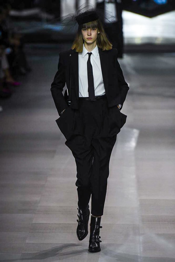 エディ・スリマンが復活の狼煙を上げる CELINE 2019年春夏コレクション エディ・スリマン セリーヌ サンローラン ロック