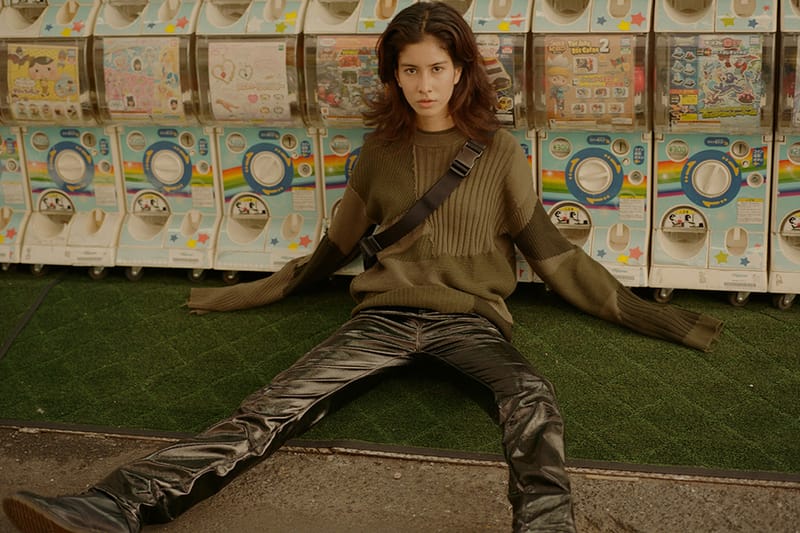 新宿のヨドバシや電車内など東京らしさが溢れ出る HBX の最新エディトリアル