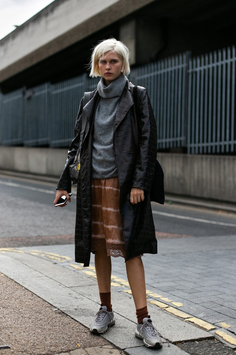 London Fashion Week Spring Summer 2019 Street Style plaid floral prints prada nike christian dior acne gucci fendi streetsnaps HYPEBEAST Gucci Fendi Prada Burberry Balenciaga Supreme
