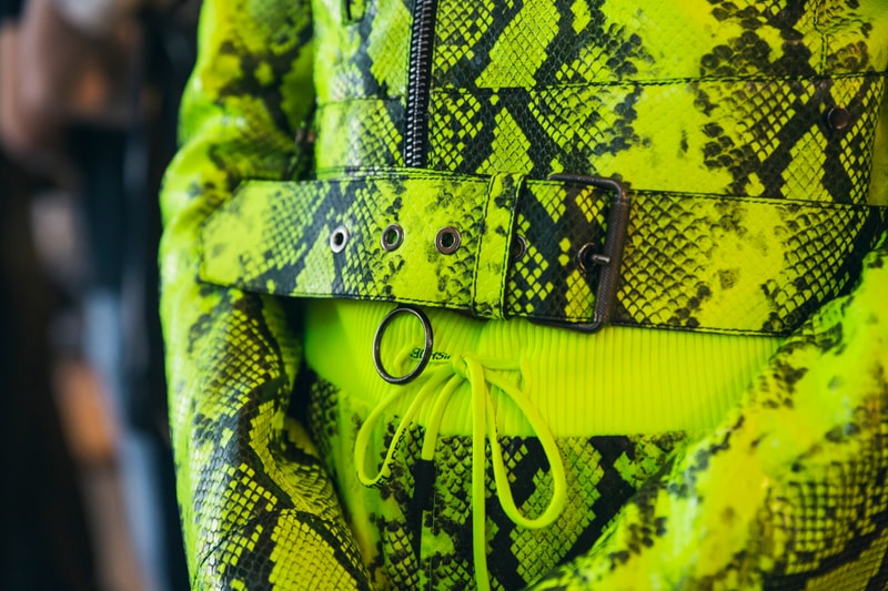 Nike とのコラボアイテムが満載の Off-White™ 2019年春夏ランウェイの舞台裏に潜入 ナイキ オフホワイト ヴァージル
