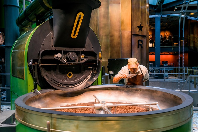 Starbucks Opens Reserve Roastery in Milan Caffeine coffee Italian Starbucks Seattle Beans Barista Americano Latte  Cappuccino Scolari coffee roaster affogato cordusio new drink HYPEBEAST