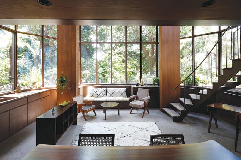 日本人建築家の田根剛率いる Atelier Tsuyoshi Tane Architects が設計した都会のオアシスが東京・等々力に出現