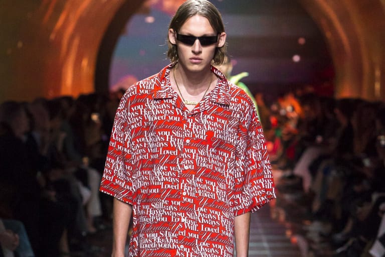 ドレスとモードを再解釈する Balenciaga 2019年春夏の最新コレクションを一挙公開