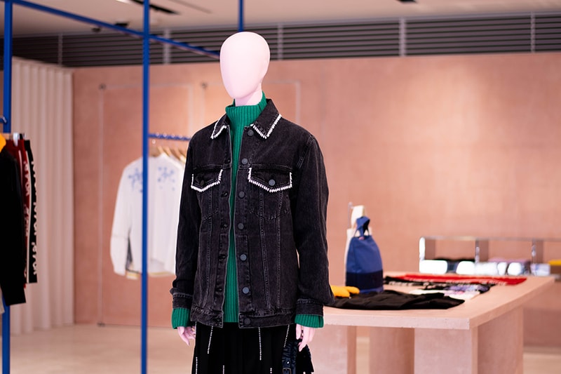 BAPY BY A BATHING APE® 原宿 ベイピー BAPY® HARAJUKU STORE オープン ベイプ エイプ  店内 