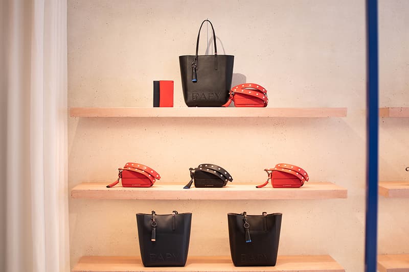 BAPY BY A BATHING APE® 原宿 ベイピー BAPY® HARAJUKU STORE オープン ベイプ エイプ  店内 