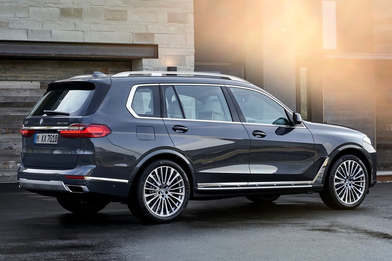 BMW SUV X7 車 最大 四駆 クルマ 