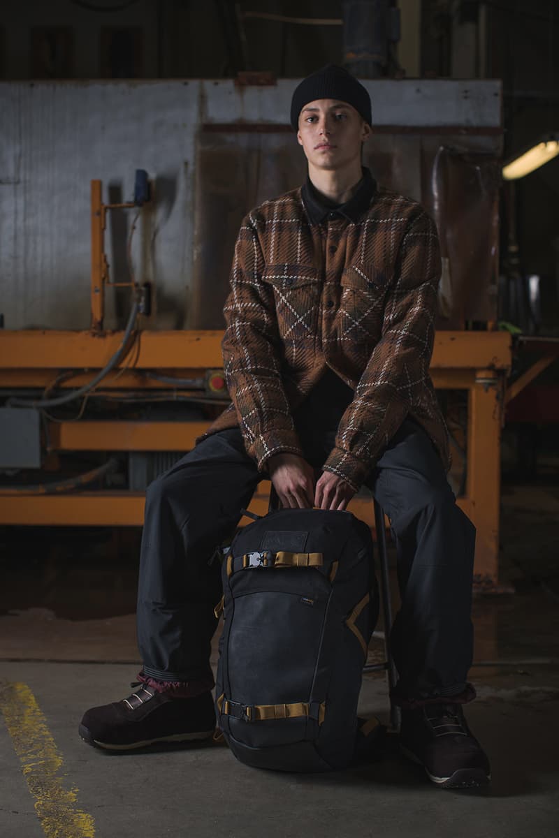バートン カーハート Burton Carhartt WIP コラボ ジャケット バックパック ミント カバーオール 手袋  