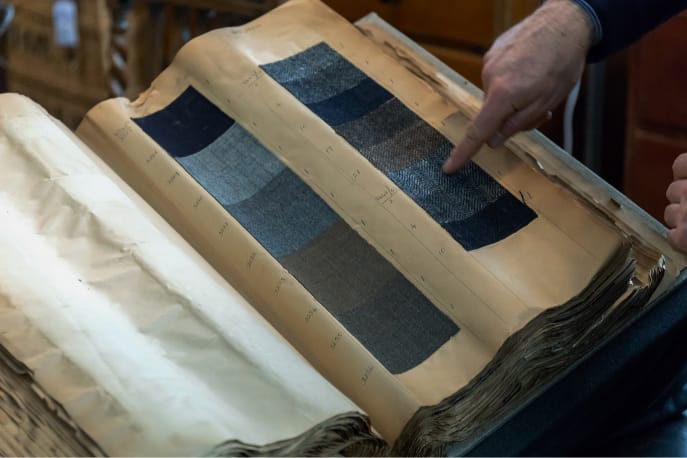 Margaret Howell が英国フランネルの代名詞 Fox Brothers の職人技術に迫る