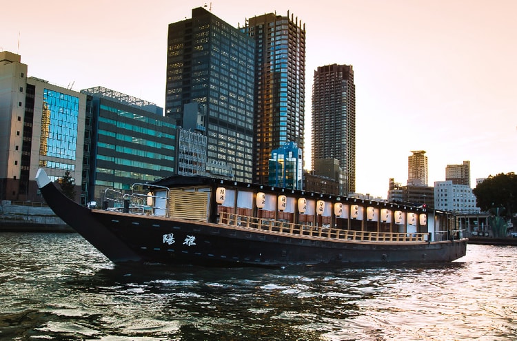 イチミリデザインが設計した漆黒の大型屋形船“陽雅 YOUGA”