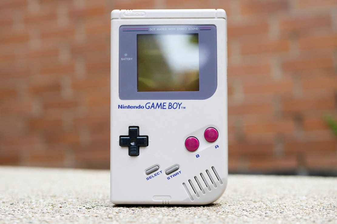 Nintendo Patented Playable Game Boy Phone Case HYPEBEAST ハイプビースト