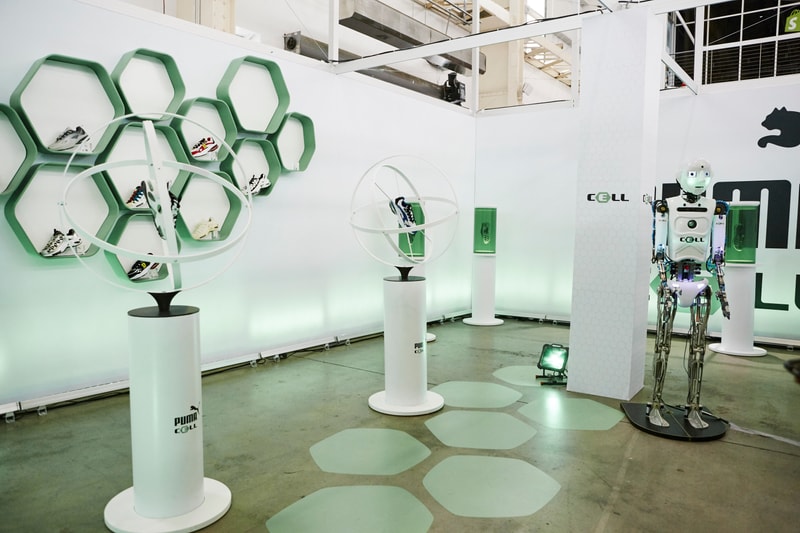 長い沈黙を破り復刻リリースされた CELL Endura を紐解く HYPEFEST 特別ブース “CELL LAB” 2種類のコラボCELL Enduraを手がけた『mita sneakers』国井栄之の独占インタビューも公開 HYPEBEAST ハイプビースト