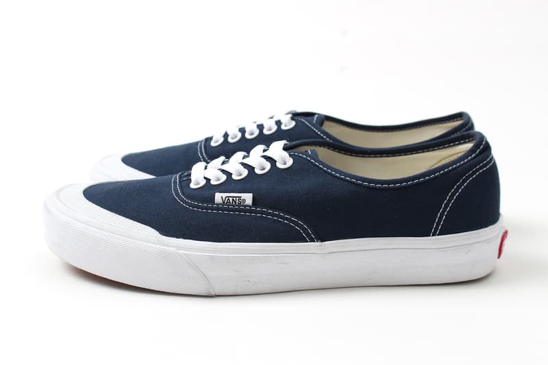 Ron Herman Vansによるタイムレスな表情を放つ別注authenticが登場 Hypebeast Jp Ron Herman Vansによるタイムレスな表情を放つ別注authenticが登場 Hypebeast Jp