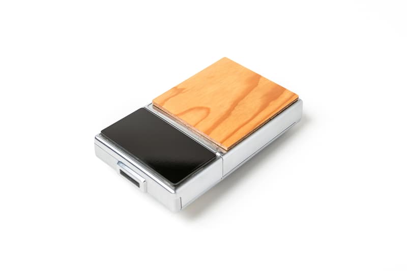 サカイ ポラロイド sacai Polaroid Originals SX-70 復刻 限定 コラボモデル 二子玉川 蔦屋家電 値段 発売日