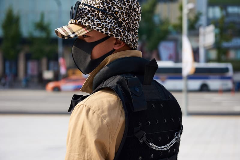 Seoul Fashion Week Spring/Summer 2019 Street-Style Part 1 Prada Raf Simons Joy Division Custom Denim Alyx Accessories Balenciaga A-COLD-WALL* ACW Undercover Chanel Thrasher Supreme Off-White x Nike "Spooky Pack" Blazer HYPEBEAST