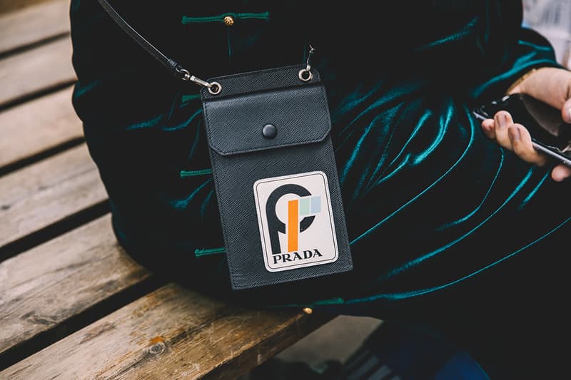 ストリートスナップ 上海 Supreme シュプリーム バレンシアガ balenciaga PRADA プラダ コンバース Converse スニーカー hypebeast shanghai fashion week street style snaps runway spring summer 2019 china HYPEBEAST