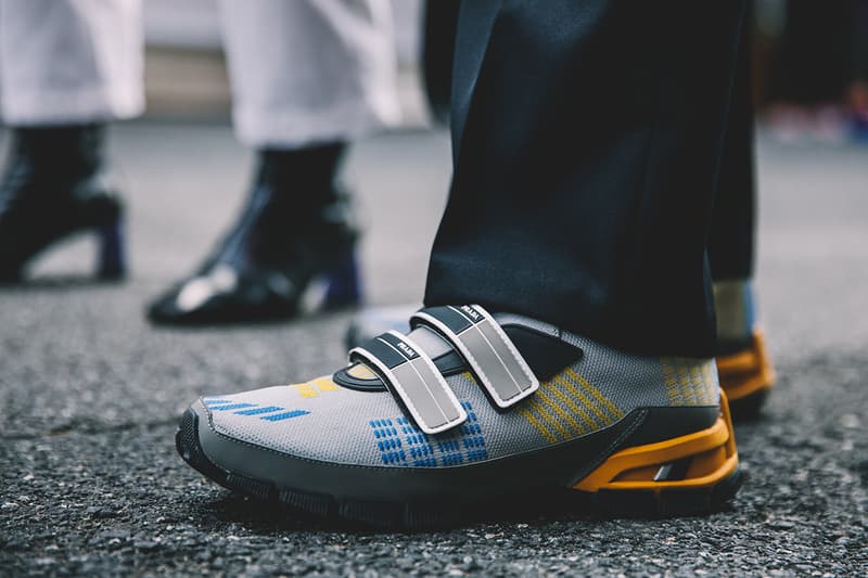 ストリートスナップ 上海 Supreme シュプリーム バレンシアガ balenciaga PRADA プラダ コンバース Converse スニーカー hypebeast shanghai fashion week street style snaps runway spring summer 2019 china HYPEBEAST