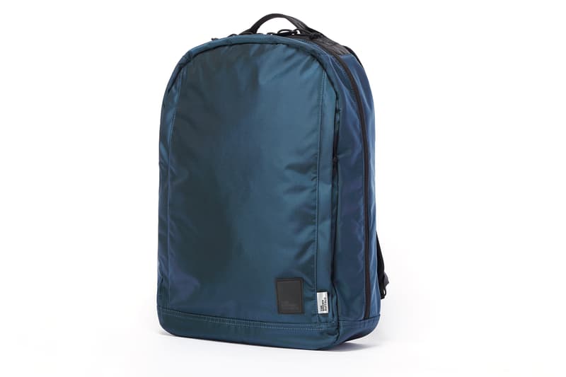 The Brown Buffalo より隠れた機能美で魅了する定番モデル “Conceal Pack” がリリース ミニマルかつ屈強な面構えのオンオフ兼用バックパックが遂にドロップ HYPEBEAST ハイプビースト